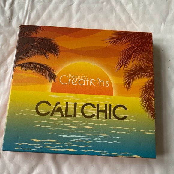 BEAUTY CREATIONS Cali Chic Eyeshadow Palette - Picture 7 of 9